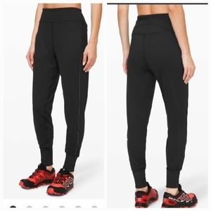 Lululemon Flurry Up High Rise Jogger Black Women Size 2